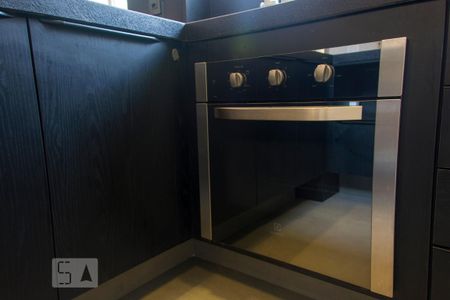 Forno de apartamento para alugar com 2 quartos, 70m² em Jardim Sílvia, Santo André