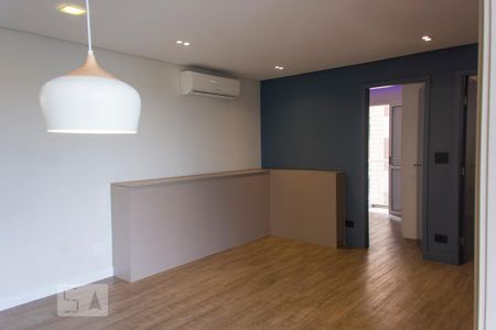 Sala de apartamento para alugar com 2 quartos, 70m² em Jardim Sílvia, Santo André
