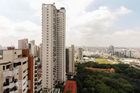 Apartamento à venda com 440m², 4 quartos e 4 vagas Apartamento à venda com 440m², 4 quartos e 4 vagasVista Sacada Suíte 4