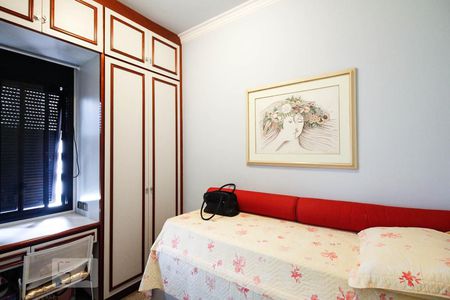 Apartamento à venda com 440m², 4 quartos e 4 vagas Apartamento à venda com 440m², 4 quartos e 4 vagasQuarto de serviço