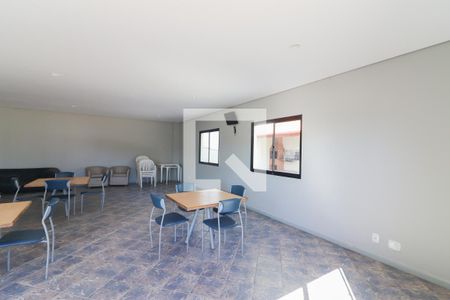 Apartamento para alugar com 47m², 2 quartos e 1 vaga Apartamento para alugar com 47m², 2 quartos e 1 vagaÁrea comum - Salão de festas
