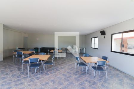 Apartamento para alugar com 47m², 2 quartos e 1 vaga Apartamento para alugar com 47m², 2 quartos e 1 vagaÁrea comum - Salão de festas