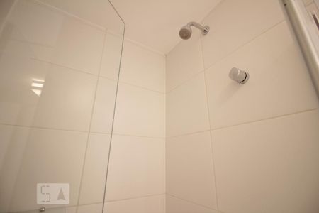 Apartamento à venda com 56m², 2 quartos e 1 vagaChuveiro