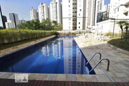 Apartamento à venda com 56m², 2 quartos e 1 vaga Apartamento à venda com 56m², 2 quartos e 1 vagaÁrea comum - Piscina