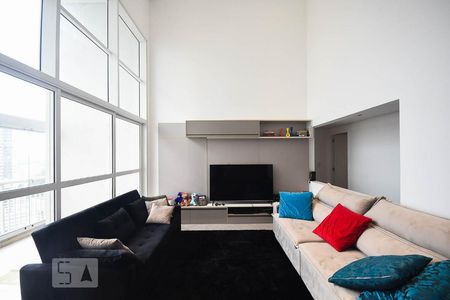 Sala de apartamento para alugar com 4 quartos, 175m² em Vila Suzana, São Paulo