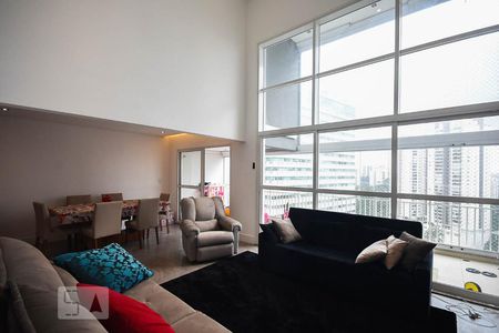 Sala de apartamento à venda com 4 quartos, 175m² em Vila Suzana, São Paulo