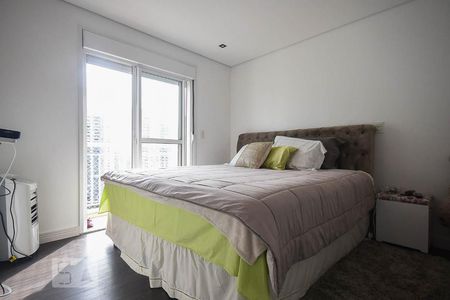 Apartamento à venda com 175m², 4 quartos e 3 vagasSuíte 2