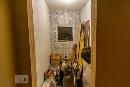 Casa à venda com 283m², 4 quartos e 1 vagaBanheiro