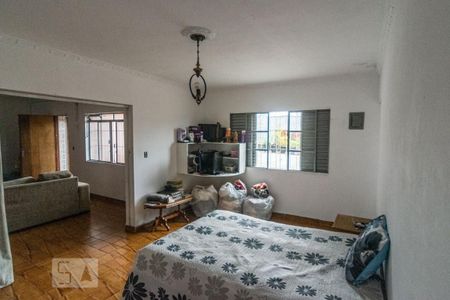Casa à venda com 283m², 4 quartos e 1 vagaQuarto
