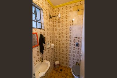 Casa à venda com 283m², 4 quartos e 1 vagaBanheiro