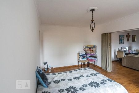 Casa à venda com 283m², 4 quartos e 1 vagaQuarto