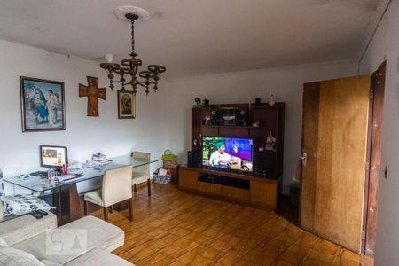 Casa à venda com 283m², 4 quartos e 1 vagaSala