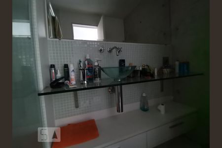 Banheiro de apartamento para alugar com 1 quarto, 70m² em Vila Andrade, São Paulo