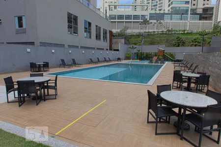 Studio para alugar com 56m², 1 quarto e 1 vagaPiscina