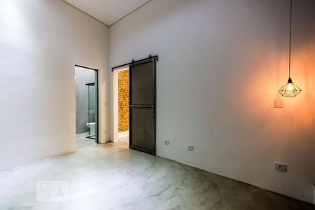Quarto Suíte de casa para alugar com 2 quartos, 100m² em Vila Isolina Mazzei, São Paulo