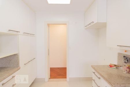 Apartamento à venda com 132m², 3 quartos e 2 vagas Apartamento à venda com 132m², 3 quartos e 2 vagasCozinha