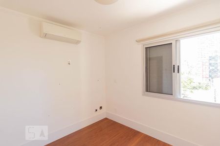 Apartamento à venda com 132m², 3 quartos e 2 vagas Apartamento à venda com 132m², 3 quartos e 2 vagasSuíte 2