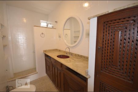 Apartamento para alugar com 155m², 3 quartos e 1 vagaBanheiro 