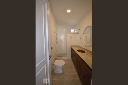 Apartamento para alugar com 155m², 3 quartos e 1 vagaBanheiro 
