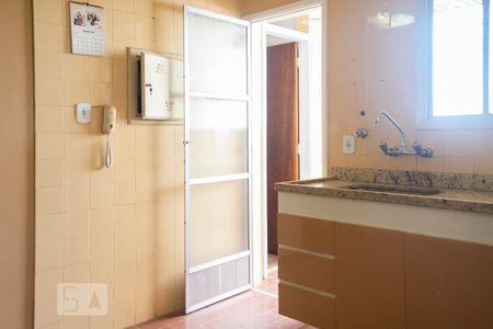 Apartamento à venda com 110m², 3 quartos e 2 vagasCOZINHA