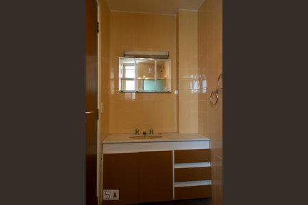 Apartamento à venda com 110m², 3 quartos e 2 vagasBANHEIRO SUITE