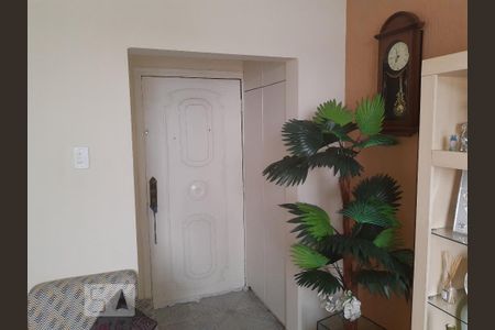 Apartamento para alugar com 96m², 3 quartos e 1 vaga Apartamento para alugar com 96m², 3 quartos e 1 vagaPorta de entrada