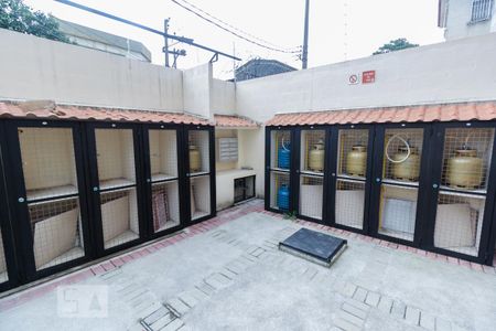 Casa de condomínio para alugar com 80m², 2 quartos e 1 vaga Casa de condomínio para alugar com 80m², 2 quartos e 1 vagaArea de gas