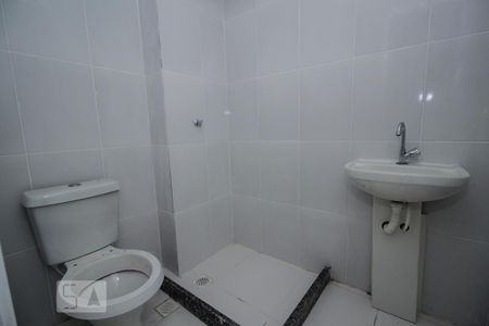 Casa de condomínio para alugar com 80m², 2 quartos e 1 vaga Casa de condomínio para alugar com 80m², 2 quartos e 1 vagaBanheiro