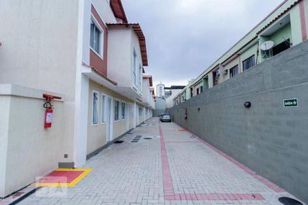 Casa de condomínio para alugar com 80m², 2 quartos e 1 vaga Casa de condomínio para alugar com 80m², 2 quartos e 1 vagaGaragem