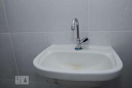 Casa de condomínio para alugar com 80m², 2 quartos e 1 vaga Casa de condomínio para alugar com 80m², 2 quartos e 1 vagaBanheiro