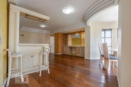 Sala de Estar de apartamento para alugar com 2 quartos, 136m² em Batel, Curitiba