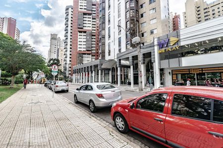 Apartamento para alugar com 136m², 2 quartos e 1 vagaFachada