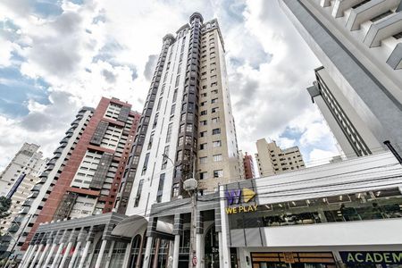 Apartamento para alugar com 136m², 2 quartos e 1 vagaFachada