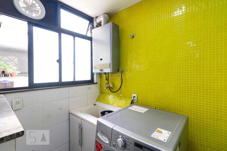 Apartamento à venda com 212m², 4 quartos e 2 vagasÁrea de Serviço