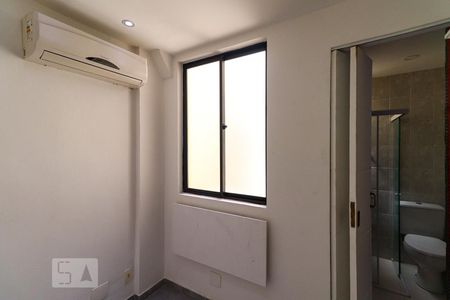 Apartamento à venda com 212m², 4 quartos e 2 vagasSuíte 1
