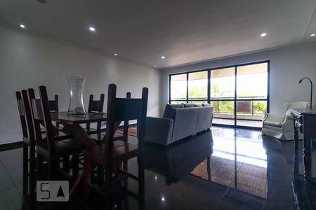 Apartamento à venda com 212m², 4 quartos e 2 vagasSala