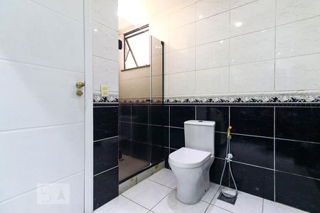 Apartamento à venda com 212m², 4 quartos e 2 vagasBanheiro da Suíte 4