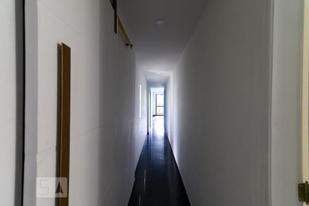Apartamento à venda com 212m², 4 quartos e 2 vagasCorredor