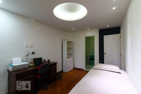 Apartamento à venda com 212m², 4 quartos e 2 vagasSuíte 3