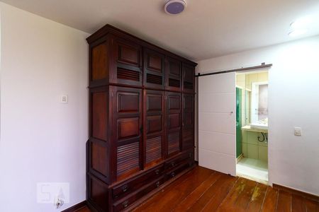 Apartamento à venda com 212m², 4 quartos e 2 vagasSuíte 2