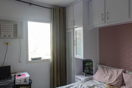 Suíte de apartamento à venda com 2 quartos, 75m² em Tijuca, Rio de Janeiro