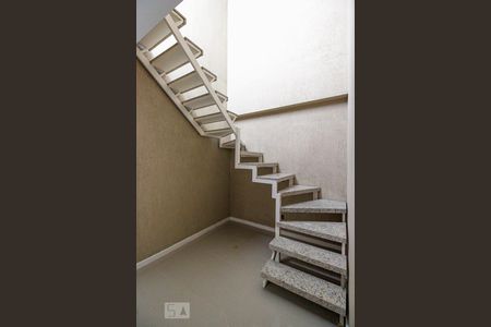 Apartamento para alugar com 320m², 3 quartos e 2 vagasEscada