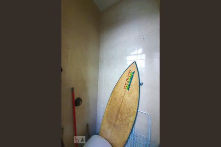 Apartamento à venda com 70m², 3 quartos e sem vagaBanheiro de Serviço