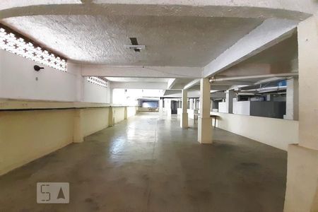Apartamento à venda com 70m², 3 quartos e sem vagaÁrea comum - Salão de festas