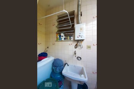 Apartamento à venda com 70m², 3 quartos e sem vagaÁrea de Serviço