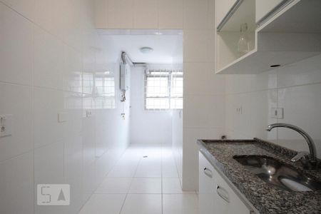 Cozinha de apartamento para alugar com 1 quarto, 58m² em Vila Buarque, São Paulo