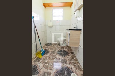 Casa à venda com 600m², 5 quartos e 2 vagasBanheiro 4