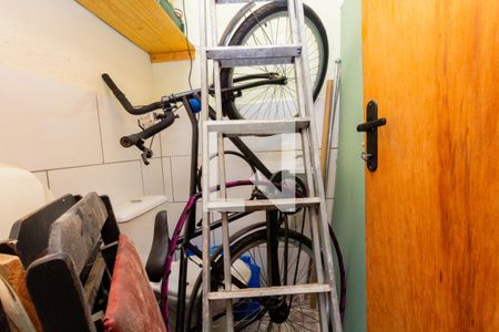 Casa à venda com 600m², 5 quartos e 2 vagasBanheiro 5