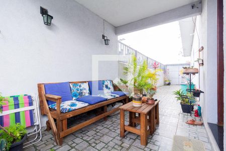 Casa à venda com 600m², 5 quartos e 2 vagasCasa 1: Quintal