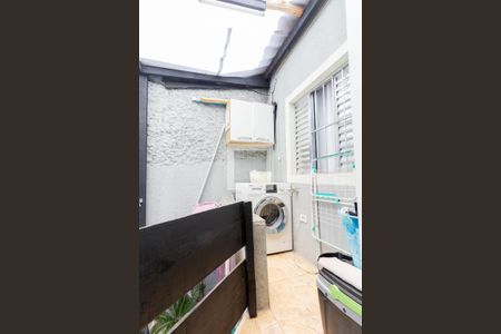 Casa à venda com 600m², 5 quartos e 2 vagasCasa 2: Área de Serviço